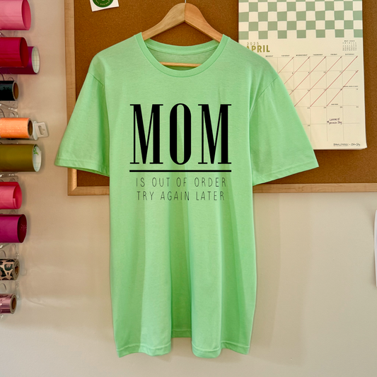 MOM OOO - Lovin The Crew Tee