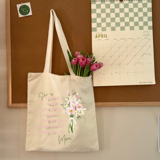SHE IS - Tote- ally Fresh